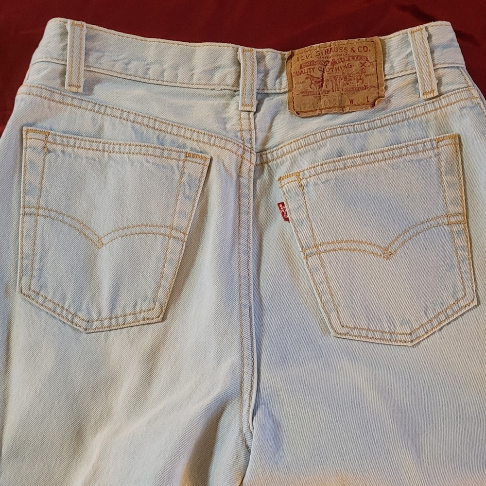 Levi's